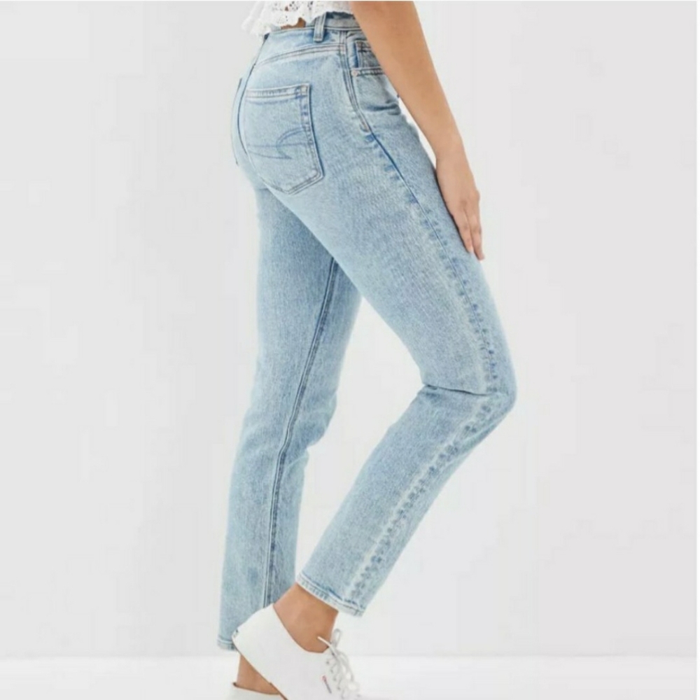 American Eagle Strigid Mom Jean Sz 24W 00 Short  NWT